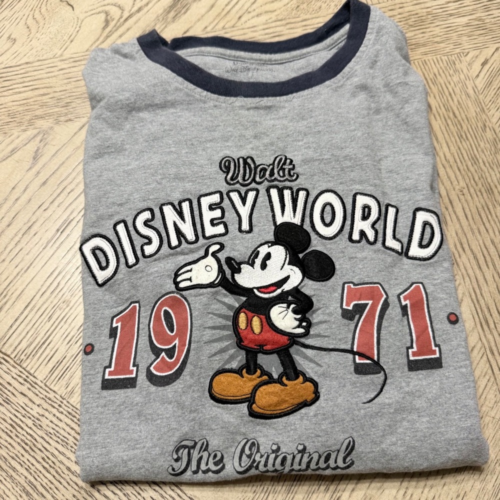 Walt Disney World‎ Men's Medium Gray Mickey Mouse 1971 Ringer T-Shirt